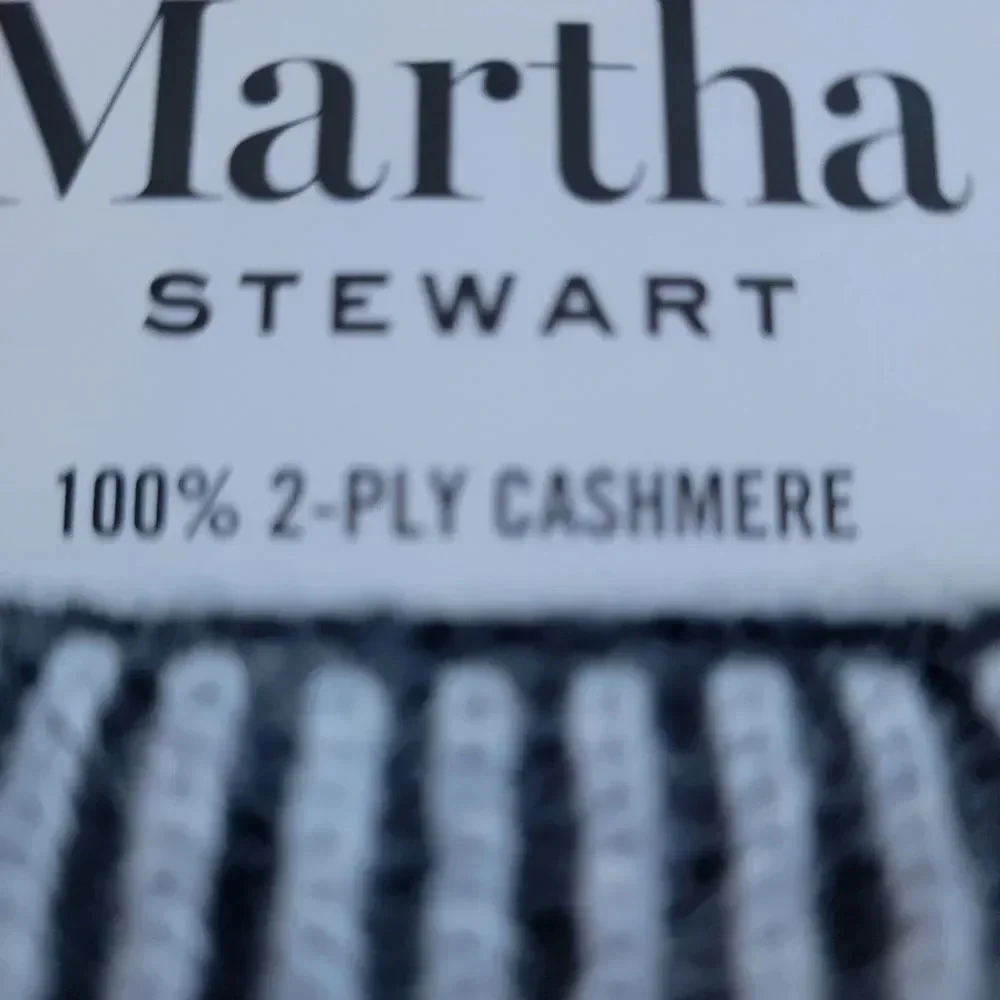 NWT Martha STEWART 100% 2 -PLY CASHMERE WOMEN'S dark Heather Grey WINTER…